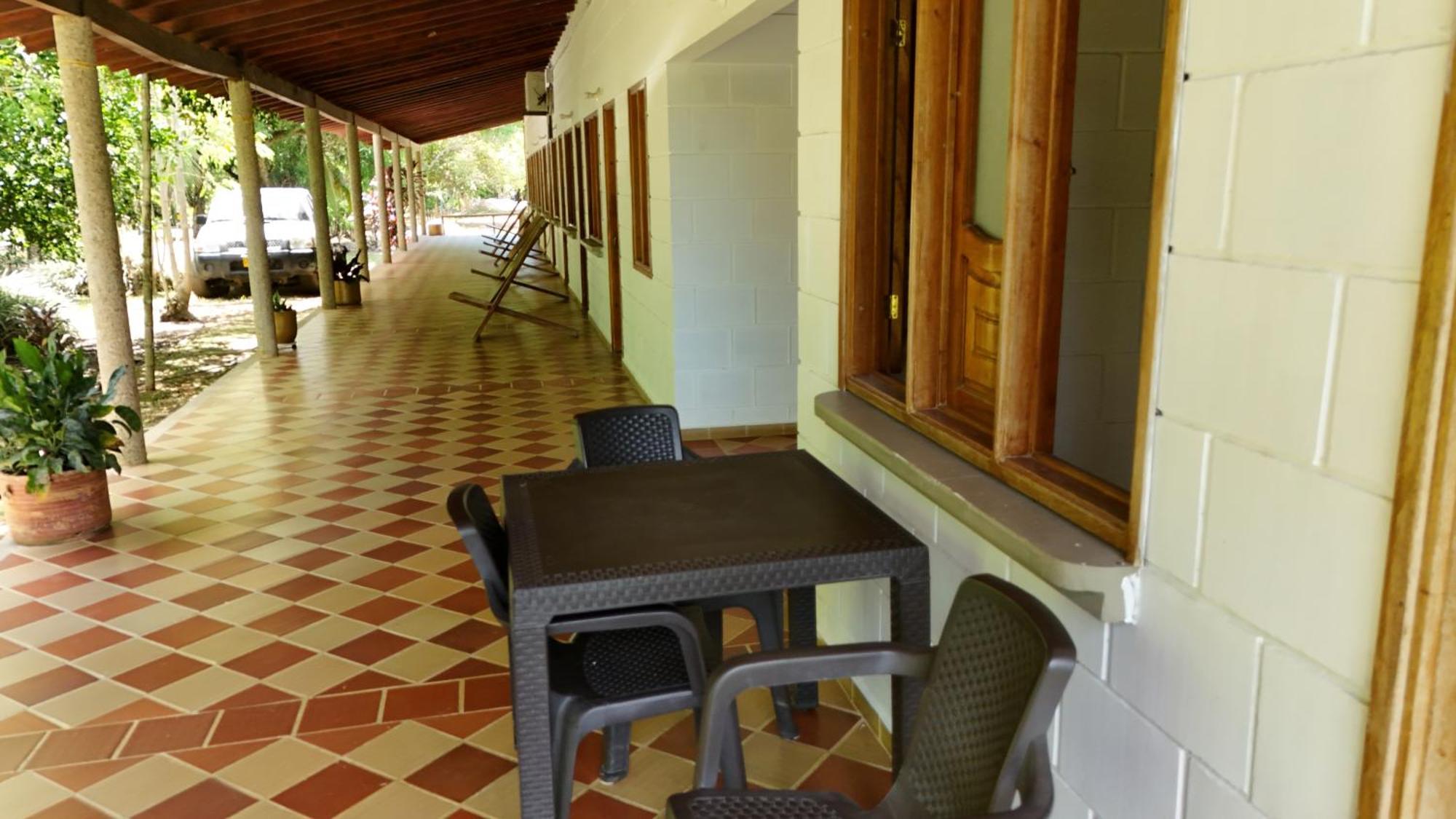 Hotel Campestre Las Cavernas La Mesa Norte Ngoại thất bức ảnh