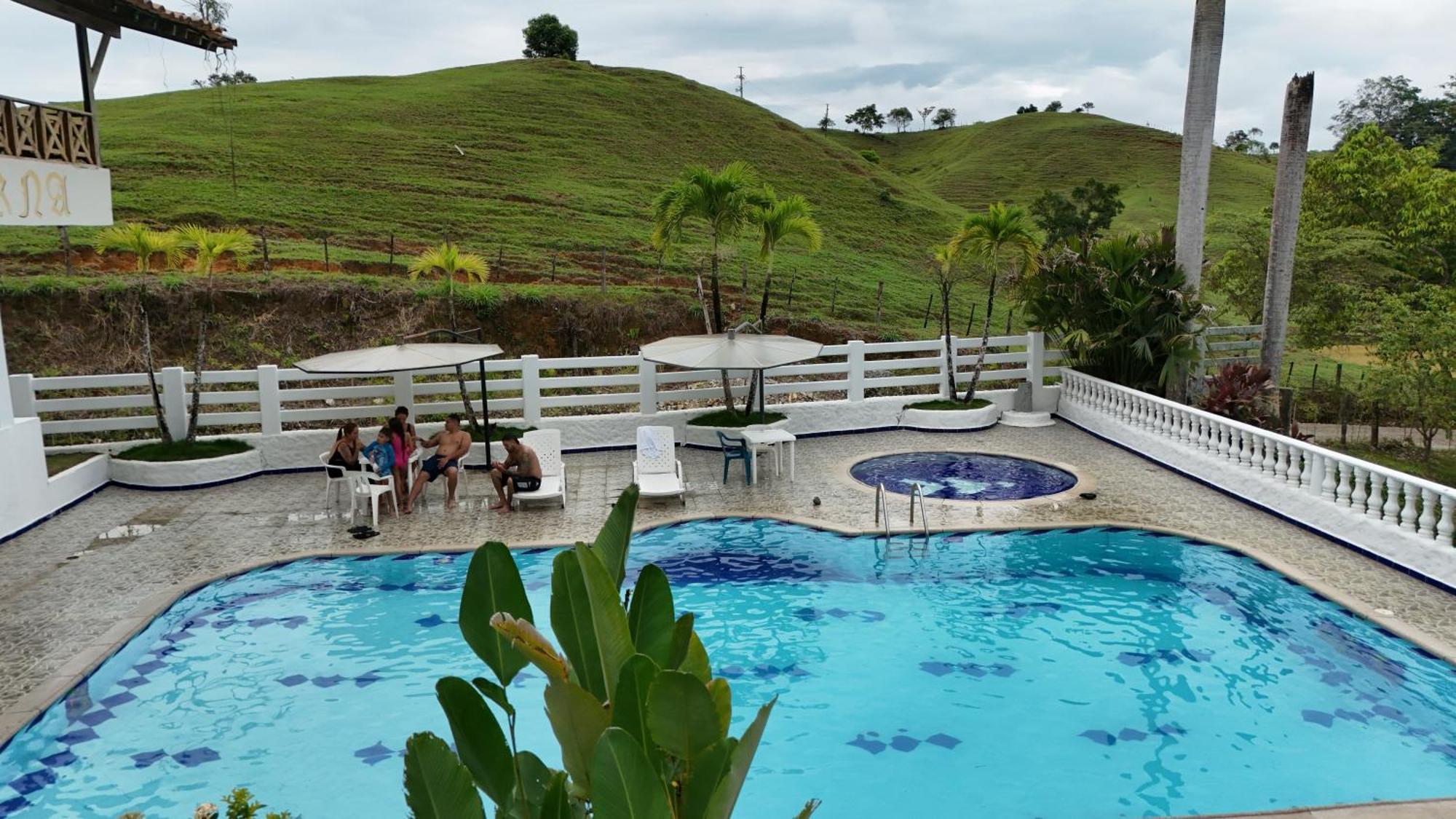 Hotel Campestre Las Cavernas La Mesa Norte Ngoại thất bức ảnh